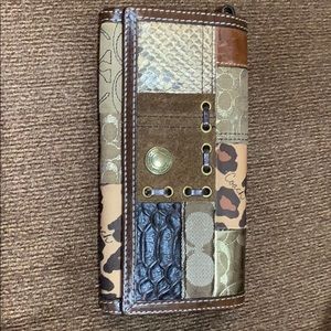Coach wallet with mixed fabrics (like new)